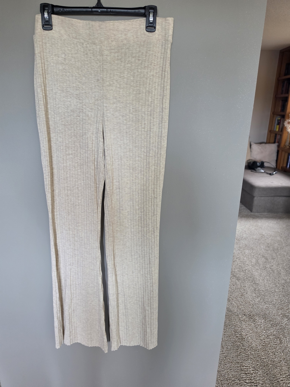 H &M Ribbed Wide-Leg Knit Pants in Cream